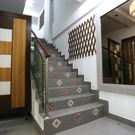 Eco Hotel At Bbcc Куала-Лумпур Экстерьер фото